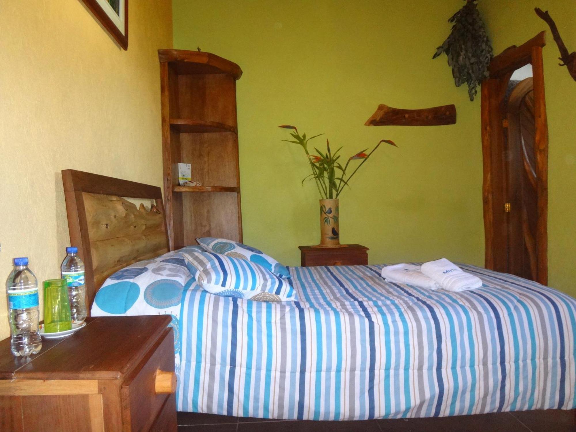 Zaysant Ecolodge Puembo エクステリア 写真