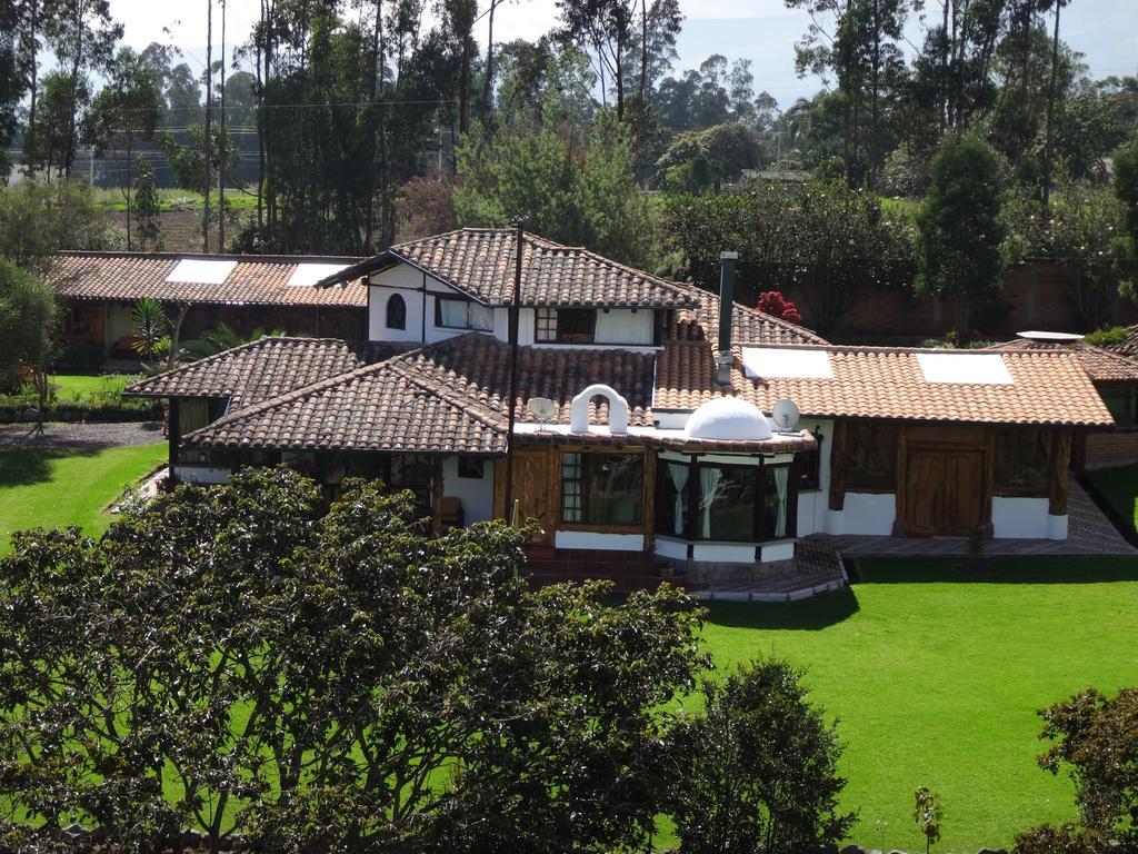 Zaysant Ecolodge Puembo エクステリア 写真