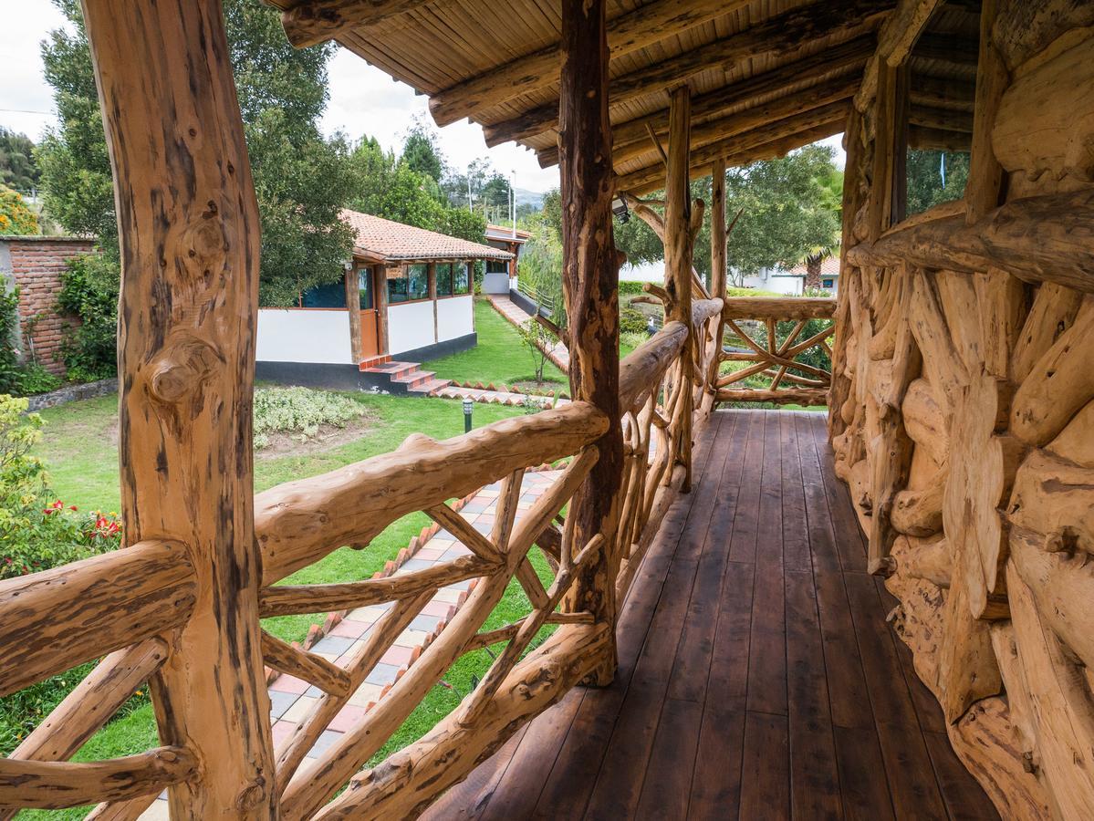 Zaysant Ecolodge Puembo エクステリア 写真